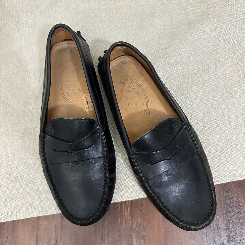 TOD'S Gommino Driving Loafers Black Leather Moccasin Slip On
6 US - Picture 2 of 12